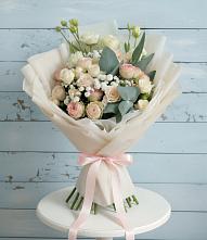 Букет цветов из:  Розы и Лизиантусы в Идринском
