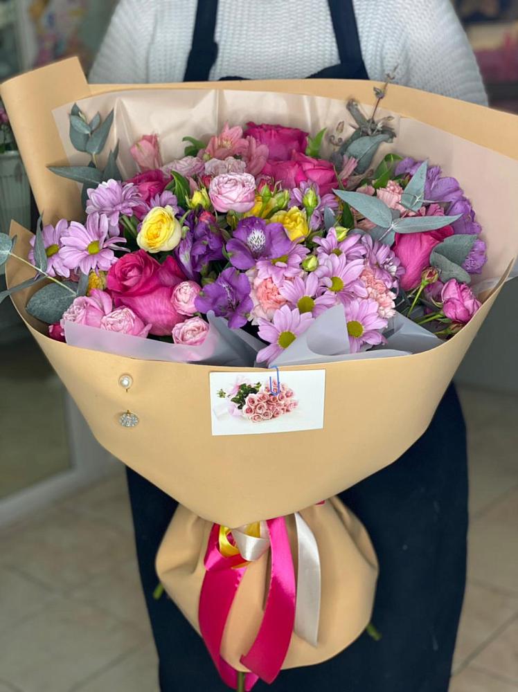 Букет цветов из: Хризантемы, Гвоздики и Альстромерии в Идринском