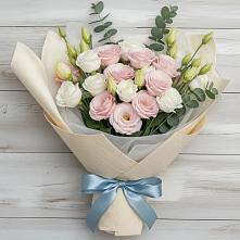 Букет цветов из:  Лизиантусы в Идринском