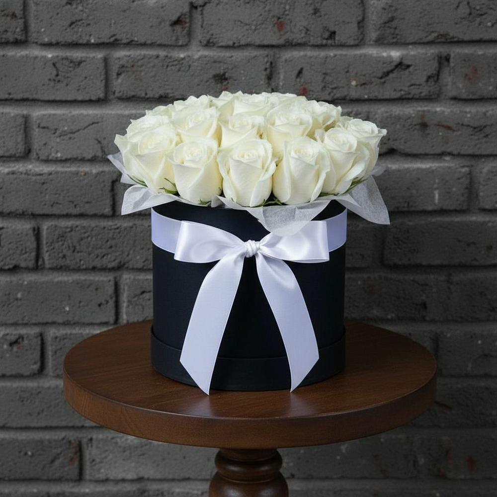 Цветочная композиция из Розы в шляпной коробке в Идринском