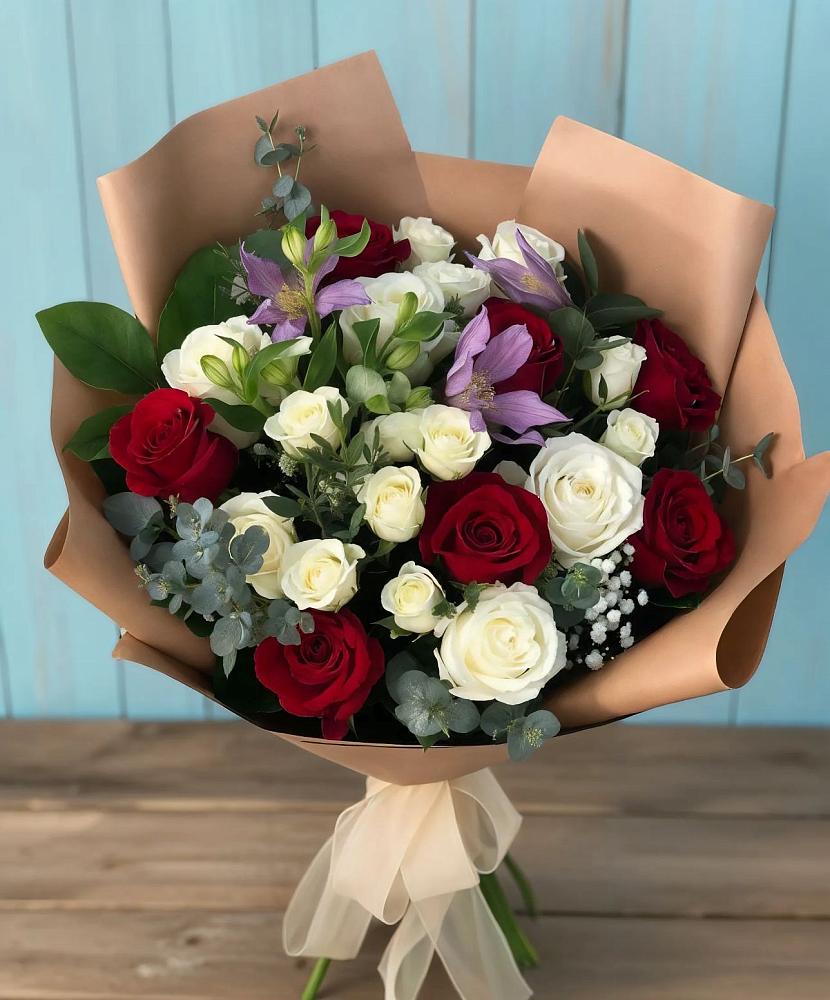 Букет цветов из: Розы и Альстромерии в Идринском