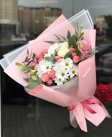 Букет цветов из: Розы, Лизиантусы и Хризантемы в Идринском