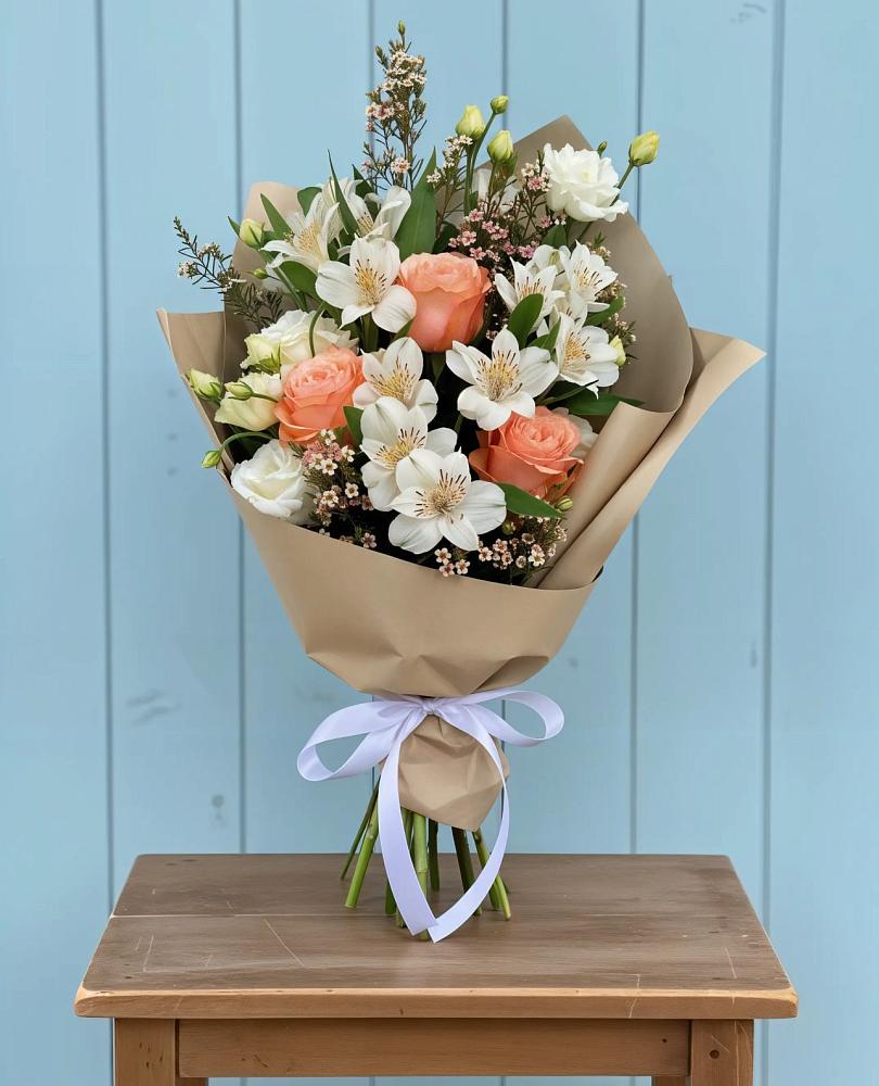 Букет цветов из: Альстромерии, Лизиантусы, Розы и Хризантемы в Идринском
