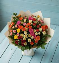Букет Микс из разноцветных кустовых роз в Идринском